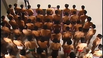 Bukkake Ve Oral Zevkle Yoğun Japon Orgisi