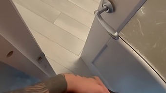 فيديو حصري لعملية العادة السرية الحسية لأختي الزوجة ولسانها!