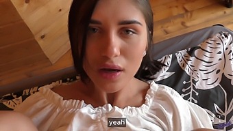 Amateur Girl Learns The Ropes Of Pleasing A Man